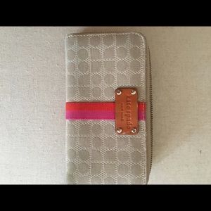 Kate Spade Dot Noel wallet
